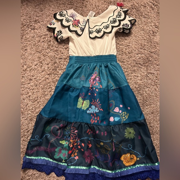 Disney Store Encanto Mirabel Dress Size 9/10 - Picture 7 of 9